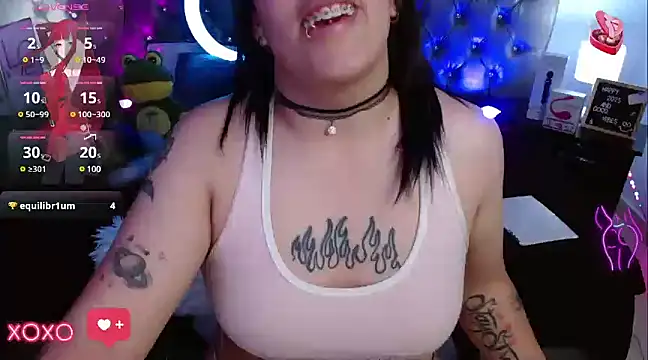 Snapshot of NatalieHarris chatting on 02-02-25, 01:45 NatalieHarris online show from 02-02-25, 01:45