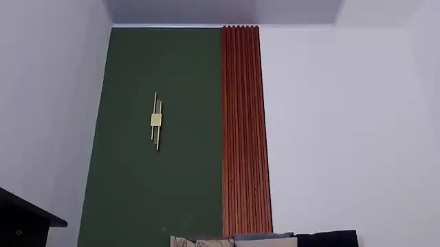 Snapshot of jean_sneider chatting on 09-18-25, 04:14 jean sneider online show from 09-18-25, 04:14