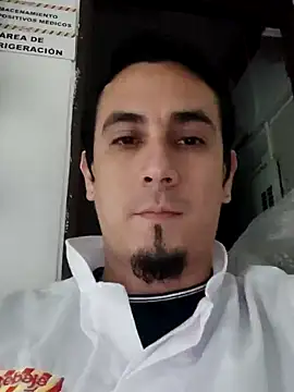 Snapshot of Rejy1992 chatting on 12-28-24, 09:51 Rejy1992 online show from 12-28-24, 09:51