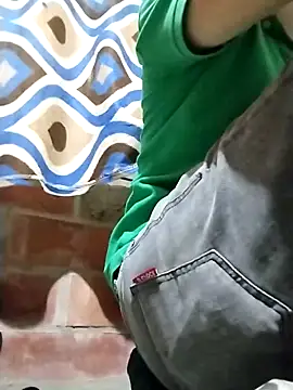 Snapshot of Rejy1992 chatting on 09-11-25, 04:45 Rejy1992 online show from 09-11-25, 04:45