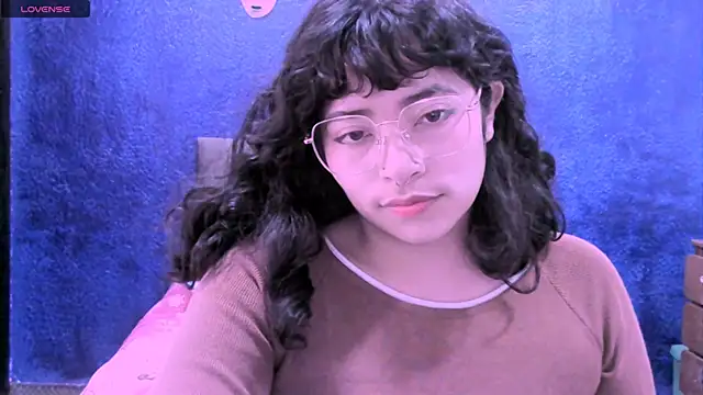 NinaYellow online show from 10-01-25, 03:51