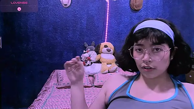 NinaYellow online show from 01-06-26, 10:01