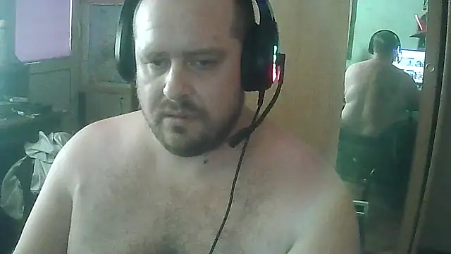 Snapshot of perversalus chatting on 07-28-26, 12:48 perversalus online show from 07-28-26, 12:48