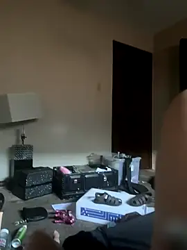 Snapshot of Everlyrose27 chatting on 10-06-25, 10:29 Everlyrose27 online show from 10-06-25, 10:29