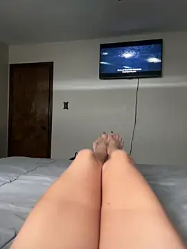 Snapshot of Everlyrose27 chatting on 10-10-25, 02:16 Everlyrose27 online show from 10-10-25, 02:16