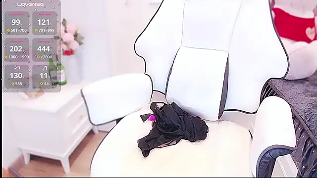 PimChanOK online show from 10-08-25, 12:47