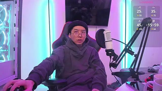 Snapshot of wexlee7 chatting on 12-04-24, 12:30 wexlee7 online show from 12-04-24, 12:30