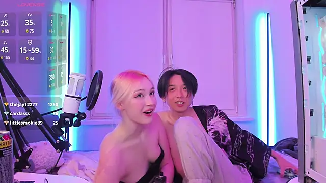 Snapshot of wexlee7 chatting on 12-25-24, 03:40 wexlee7 online show from 12-25-24, 03:40