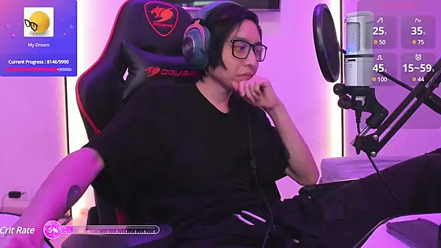 Snapshot of wexlee7 chatting on 02-26-25, 01:00 wexlee7 online show from 02-26-25, 01:00