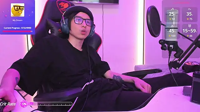 Snapshot of wexlee7 chatting on 02-27-25, 01:05 wexlee7 online show from 02-27-25, 01:05