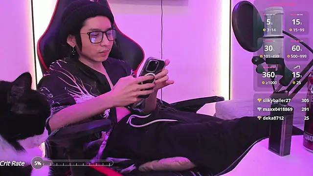 Snapshot of wexlee7 chatting on 03-01-25, 02:15 wexlee7 online show from 03-01-25, 02:15