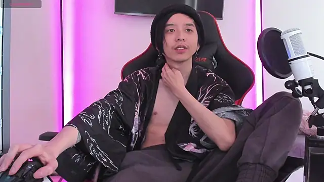 Snapshot of wexlee7 chatting on 03-17-25, 02:12 wexlee7 online show from 03-17-25, 02:12