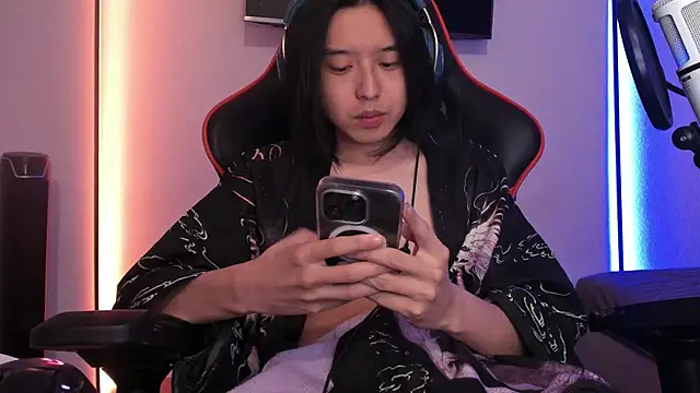 Snapshot of wexlee7 chatting on 09-09-25, 12:43 wexlee7 online show from 09-09-25, 12:43