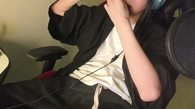 wexlee7 online show from 02-12-26, 09:43