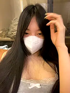 Snapshot of MEOW_MEO chatting on 12-14-25, 04:45 MEOW MEO online show from 12-14-25, 04:45