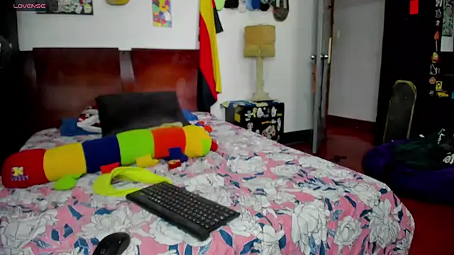 Tom Krakow online show from 12-01-25, 03:28