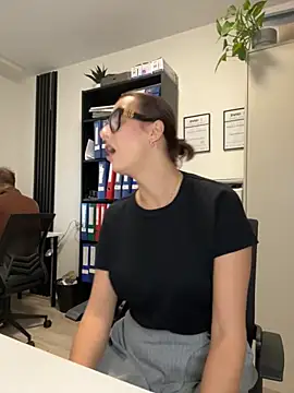 Hii Lolla online show from 10-01-25, 06:08