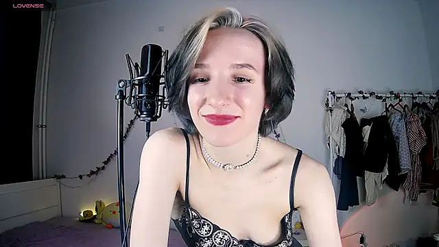 Violet Veliya online show from 02-28-25, 05:26