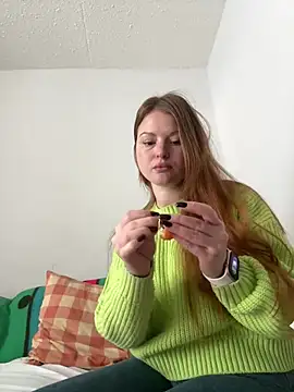 cuteFoxi online show from 02-14-25, 05:03