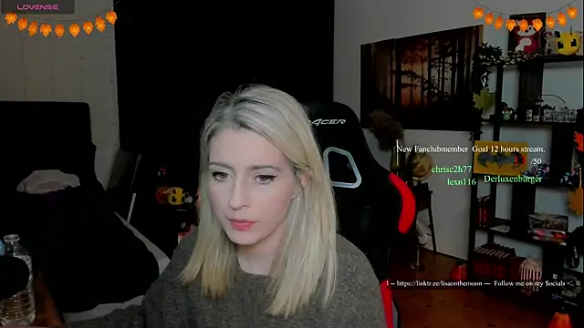 Lisaonthemoon online show from 11-22-25, 07:24