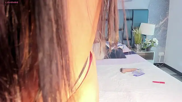 Snapshot of Nahomi_Wild chatting on 03-03-25, 08:11 Nahomi Wild online show from 03-03-25, 08:11