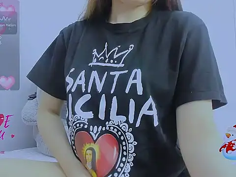 Linh diudang online show from 12-17-25, 02:28