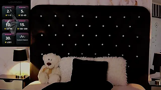 OliviaShaw23 online show from 02-11-25, 08:05