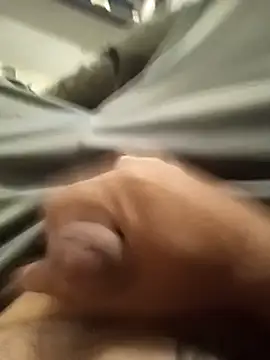 Snapshot of dredre1069 chatting on 12-04-24, 03:37 dredre1069 online show from 12-04-24, 03:37