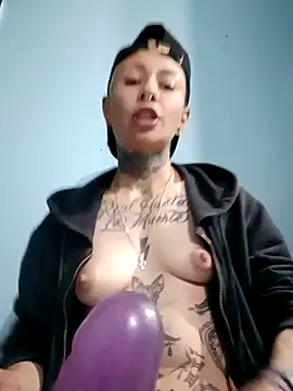 real fenix online show from 02-07-25, 03:01