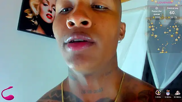 esteveen ortegas  online show from 10-25-25, 08:36