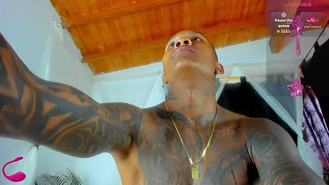 esteveen ortegas  online show from 11-10-25, 01:32