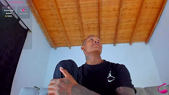 esteveen ortegas  online show from 04-10-26, 07:24