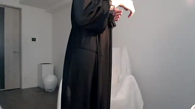 Lily 0000 online show from 01-18-25, 03:16