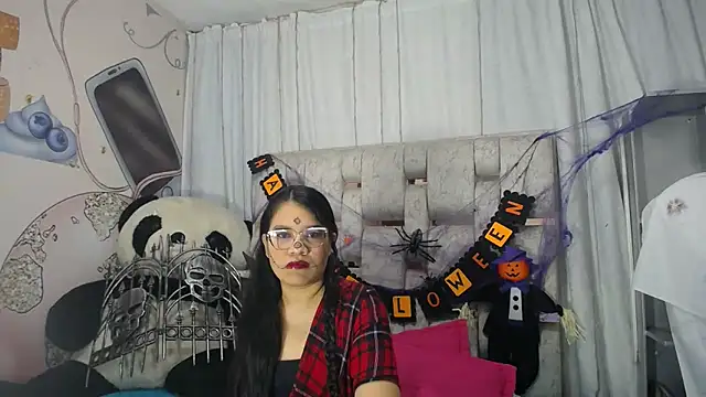 KEYRA-MILLER- online show from 11-01-25, 02:35