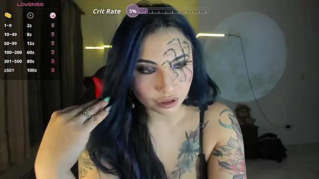 Snapshot of black_wiidow chatting on 10-14-25, 03:18 black wiidow online show from 10-14-25, 03:18