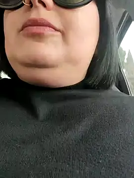 Snapshot of porcona281885 chatting on 02-21-25, 01:44 porcona281885 online show from 02-21-25, 01:44