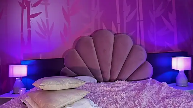 Lezy  online show from 01-20-25, 10:48