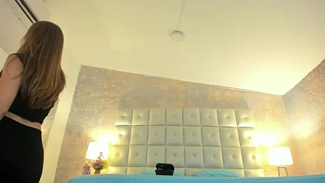 Lezy  online show from 02-04-26, 07:42