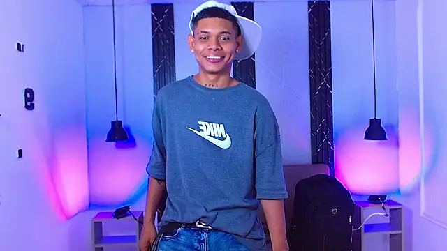 Damar fhelipe online show from 09-23-25, 04:48