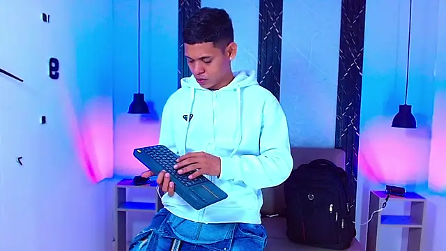 Damar fhelipe online show from 09-28-25, 04:07