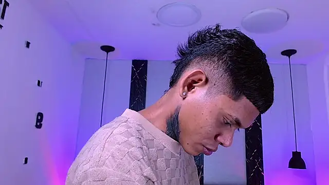 Damar fhelipe online show from 10-08-25, 04:21