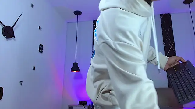 Damar fhelipe online show from 10-09-25, 04:54