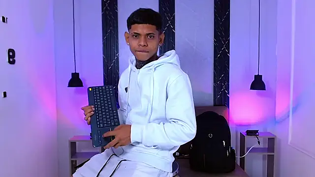 Damar fhelipe online show from 10-23-25, 03:28