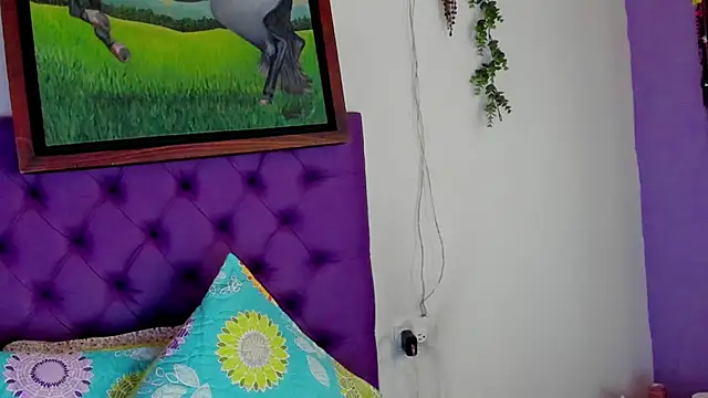 Cloeandtyfanny online show from 06-12-26, 04:39