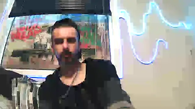 Snapshot of Joshedm780 chatting on 05-28-26, 02:03 Joshedm780 online show from 05-28-26, 02:03