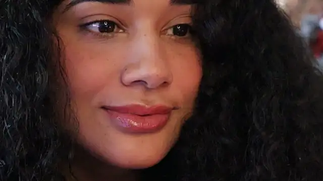 Mysensualbrunette1 online show from 01-07-25, 08:21