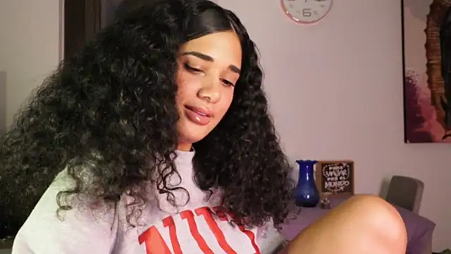 Mysensualbrunette1 online show from 03-20-25, 06:19