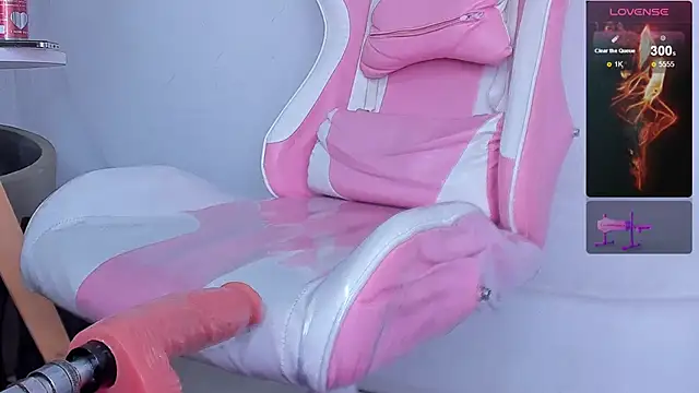 Snapshot of Issac_james_ chatting on 01-14-25, 12:45 Issac james  online show from 01-14-25, 12:45