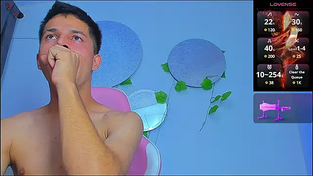 Snapshot of Issac_james_ chatting on 02-05-25, 06:46 Issac james  online show from 02-05-25, 06:46