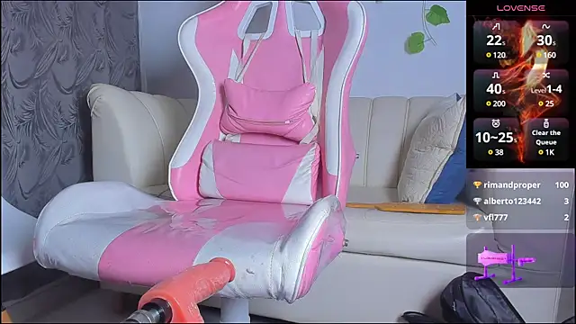 Snapshot of Issac_james_ chatting on 02-15-25, 07:49 Issac james  online show from 02-15-25, 07:49